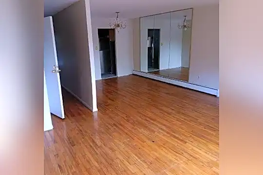 418 Wortman Ave #2 Photo 2