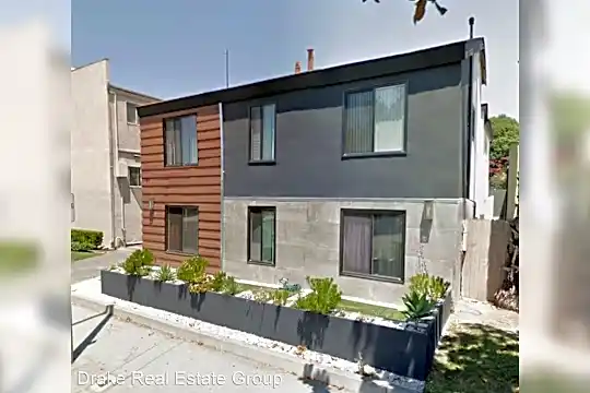 1101 N Flower St Photo 1