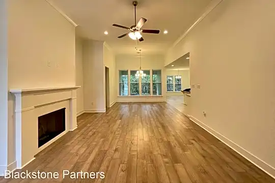 25279 Burlington Dr Photo 2