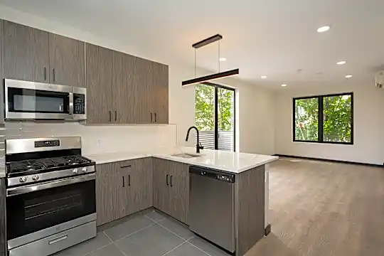 100 Sackett St #204 Photo 1