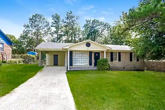 2851 Glenn Hills Cir Photo 1