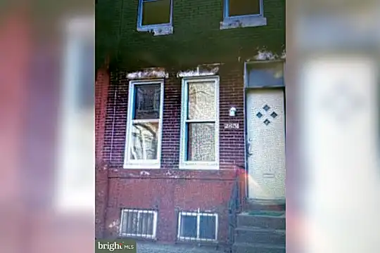 2851 N 9th St Photo 2