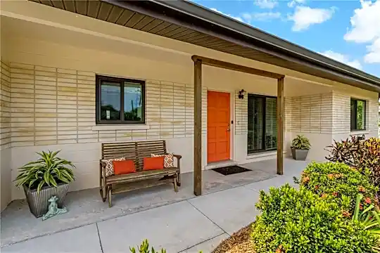 2708 Fort Worth St Photo 1