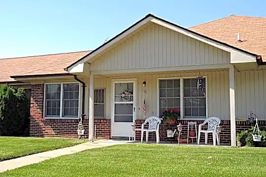 Grant Manor Senior Apartments Photo 2