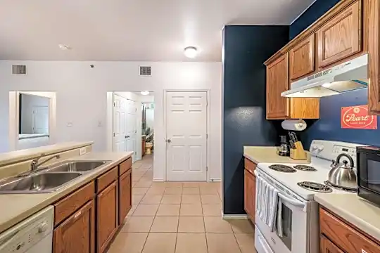 4927 Ali Ave Photo 2