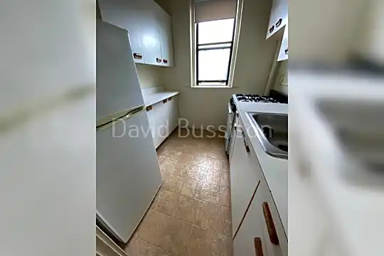 1148 Commonwealth Ave Photo 1