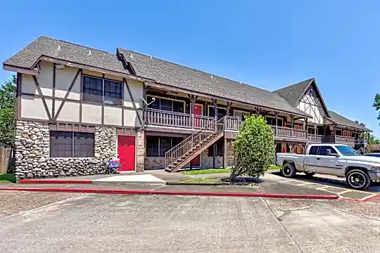 Paradise Apartments Photo 2