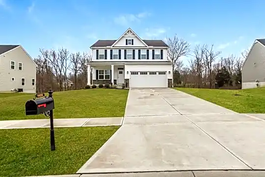 1420 Woodlan Ct Photo 1
