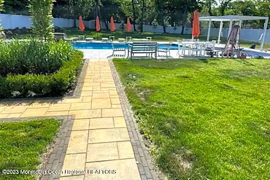42 Whalepond Rd Photo 2