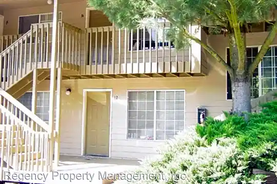 4940 SW 45th Ave Photo 1