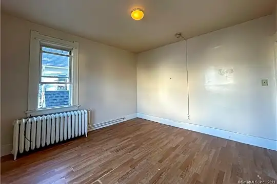 49 Fairview St #2 Photo 1
