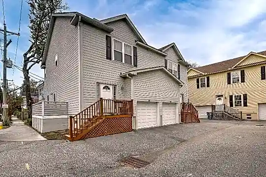 118 Congress St #F Photo 1