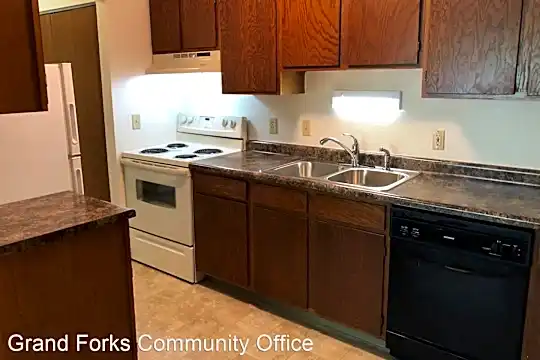 1073 Landeco Ln Photo 2