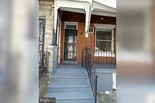 5518 Race St Photo 1