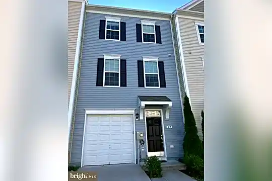 42 Landis Ct Photo 2
