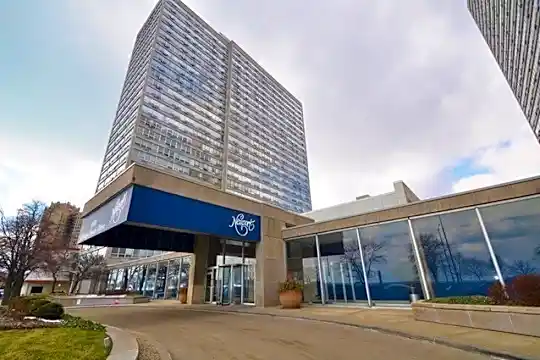 4800 S Chicago Beach Dr #609N Photo 1