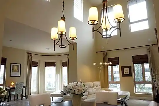 13 Vantis Dr Photo 1