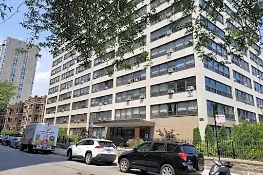 4180 N Marine Dr #1306 Photo 1