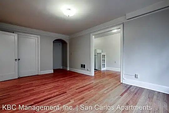 831 SW Vista Ave Photo 2