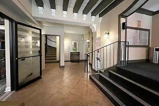 2Sisters Apartments Photo 2