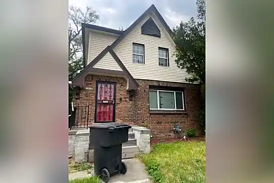 15735 Marlowe St Photo 1