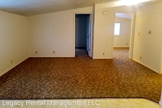 134 N 2162 W Photo 2