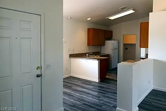 2514 Glory View Ln Photo 2