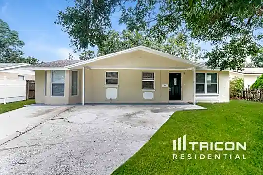 8840 55th Way N Photo 1