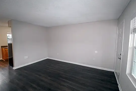 431 Fair Rd Photo 2