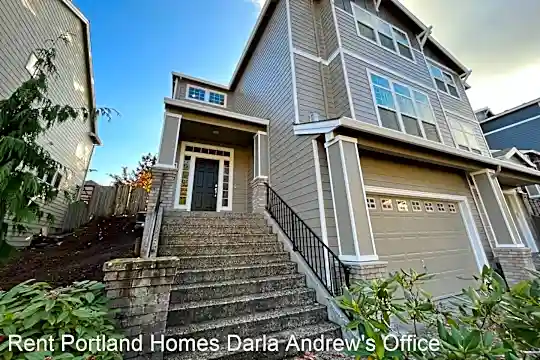 15940 SW Snowy Owl Ln Photo 2