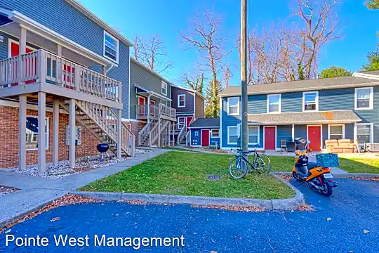 203-209 Tee Street Photo 2