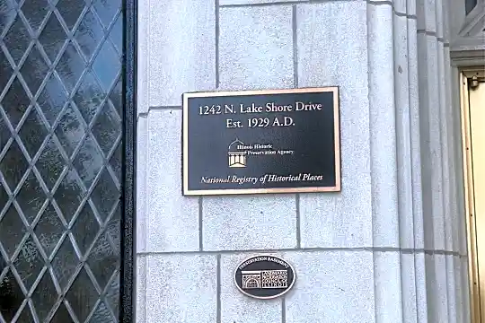 1242 N Lake Shore Dr Photo 2