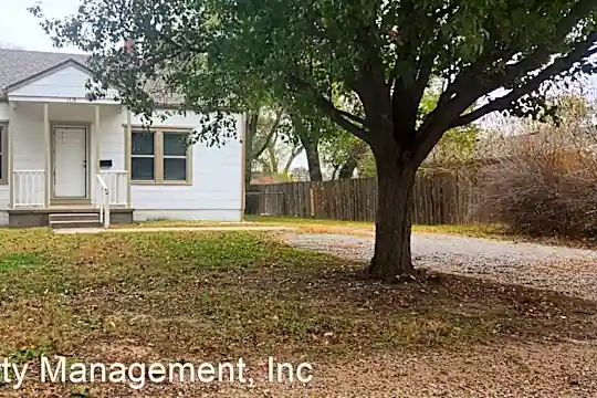 1718 E Carson Ave Photo 1