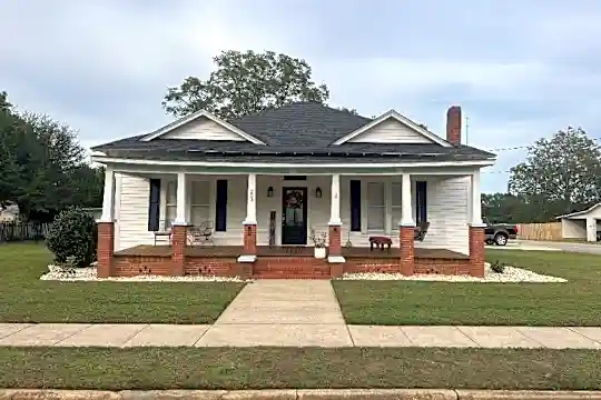 203 King St Photo 2