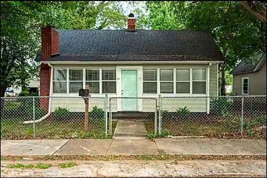 14 Webb St Photo 1