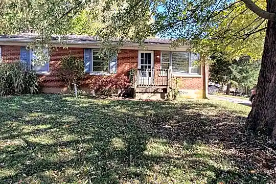 217 Toronto Rd Photo 1