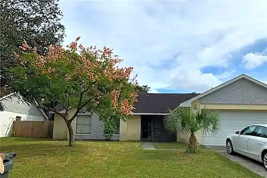 15007 Naples Pl Photo 1