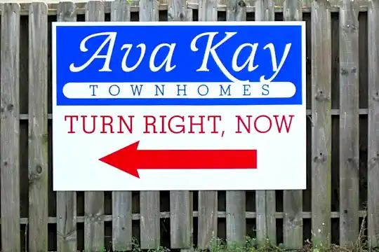 Ava Kay Townhomes Photo 2