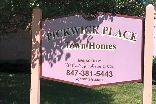 Pickwick Town Homes Photo 2