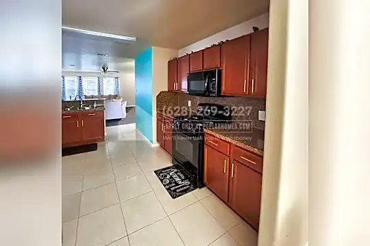 3154 Thicket Path Way Photo 2