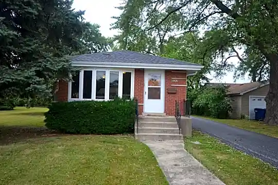 10926 S Neenah Ave Photo 1