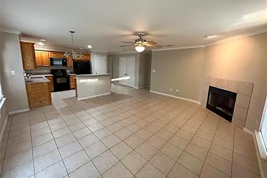 1609 Park Pl Photo 2