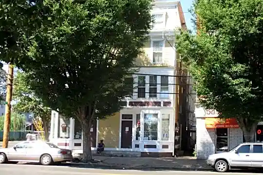 Crawford House Apartments Photo 1