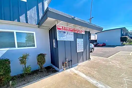 7637 Normal Ave Photo 2