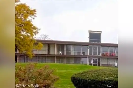 1965 Orleans St #20 Photo 1