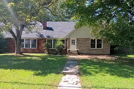 105 Wiseman Rd Photo 1