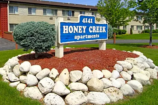Honey Creek Apartments Photo 1