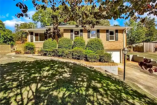 521 Harris Ct Photo 1
