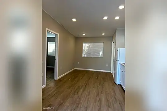 201 Eaton Way Photo 2