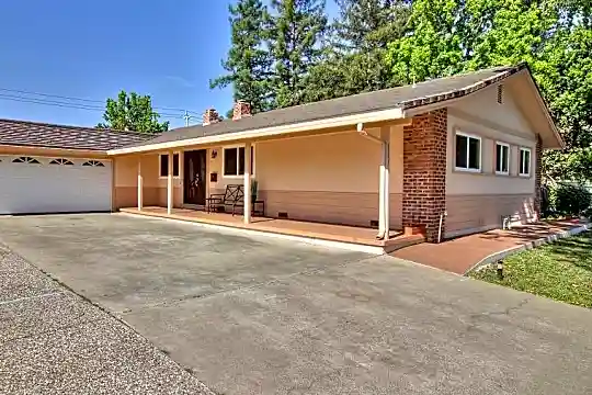 ML81584930_2_4.jpg